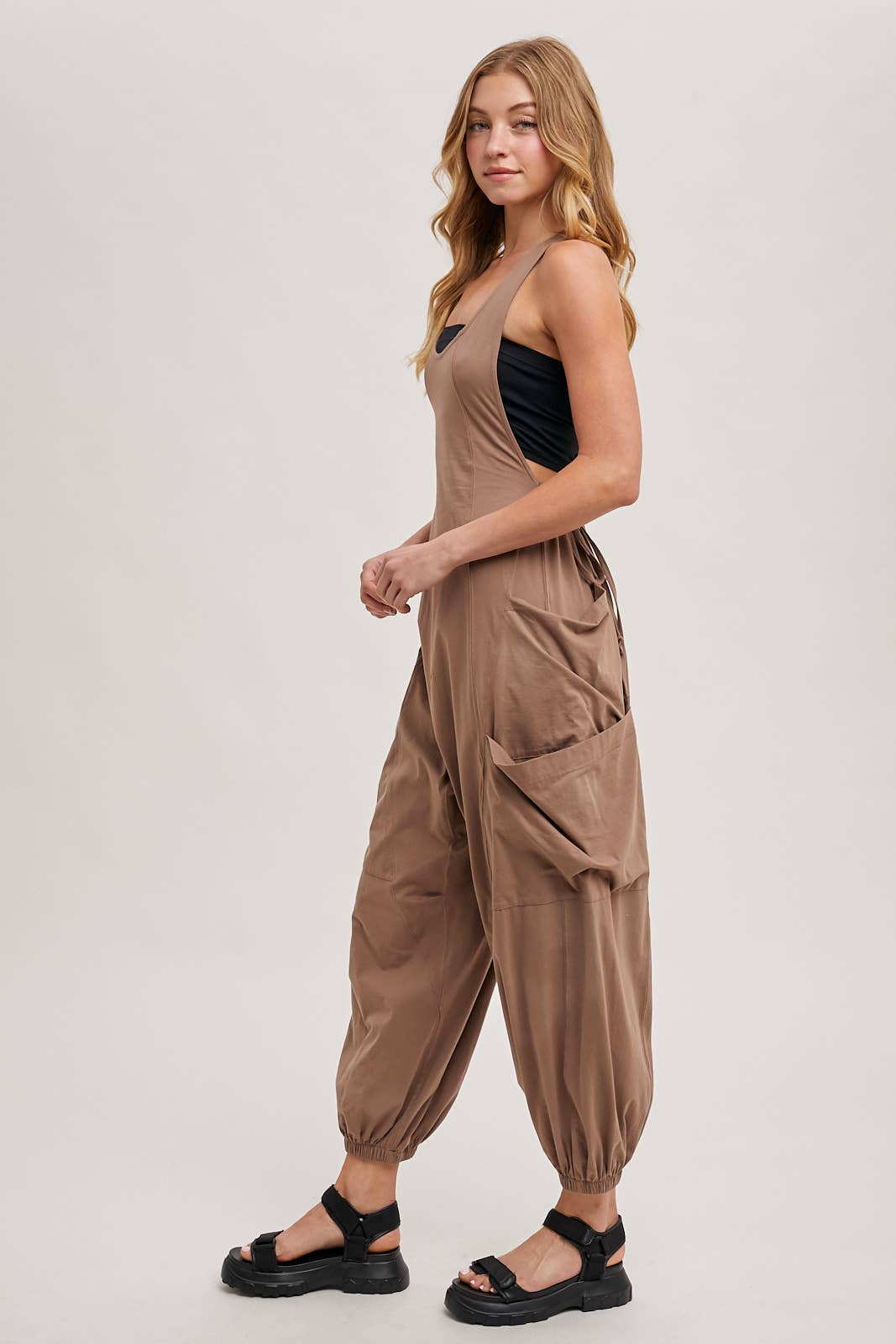 BLUIVY RELAXED FIT JUMPSUIT WITH POCKETS