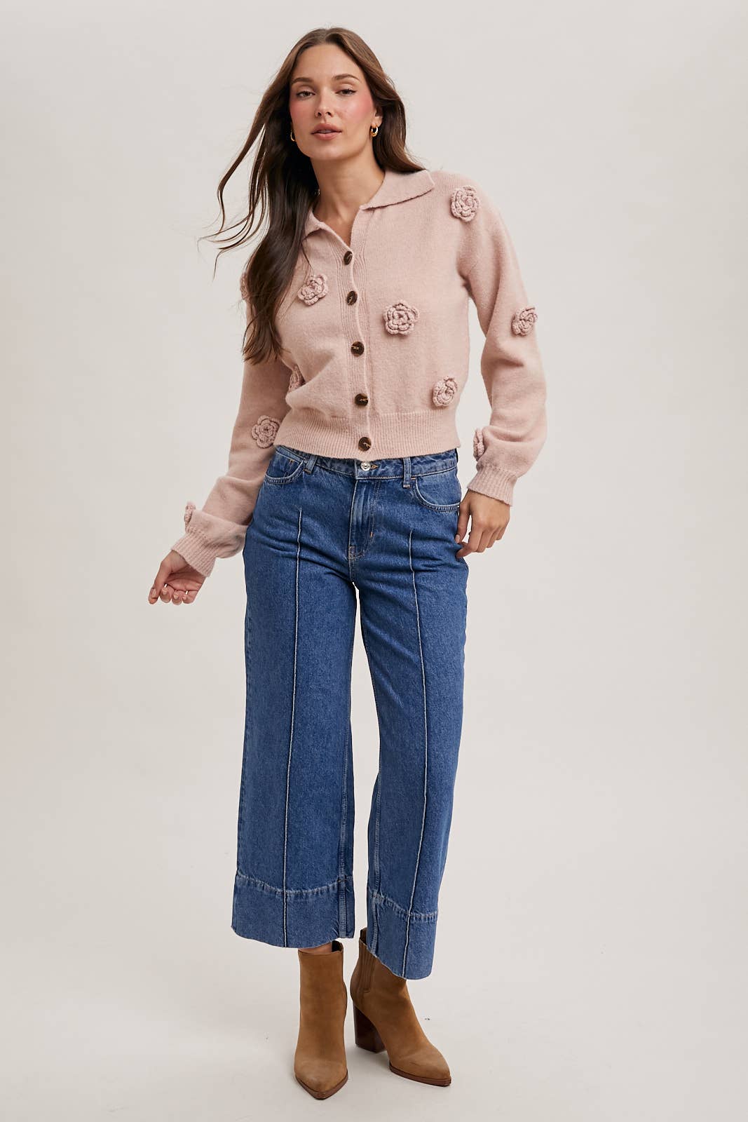 BLUIVY FLORAL EMBROIDERY BUTTON DOWN COLLAR KNIT CARDIGAN