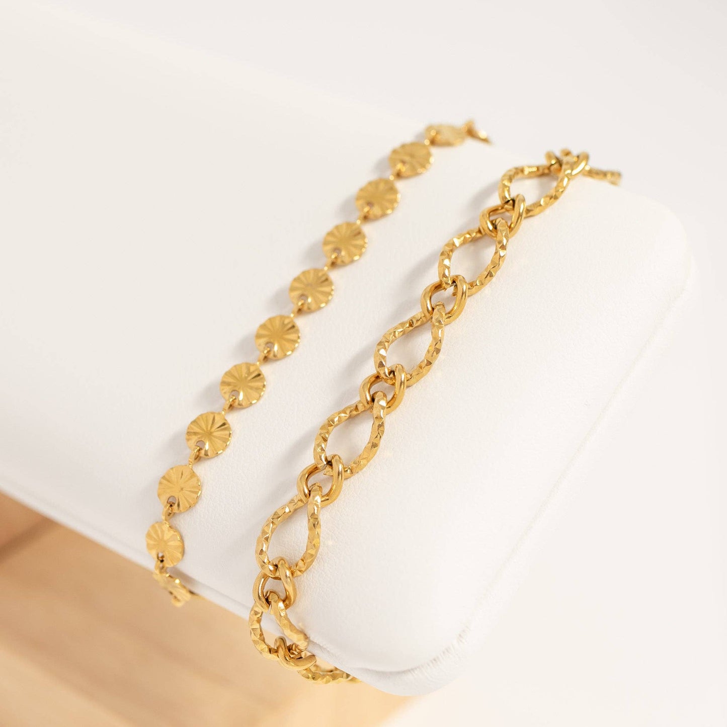Hammered Oval Chain Bracelet
