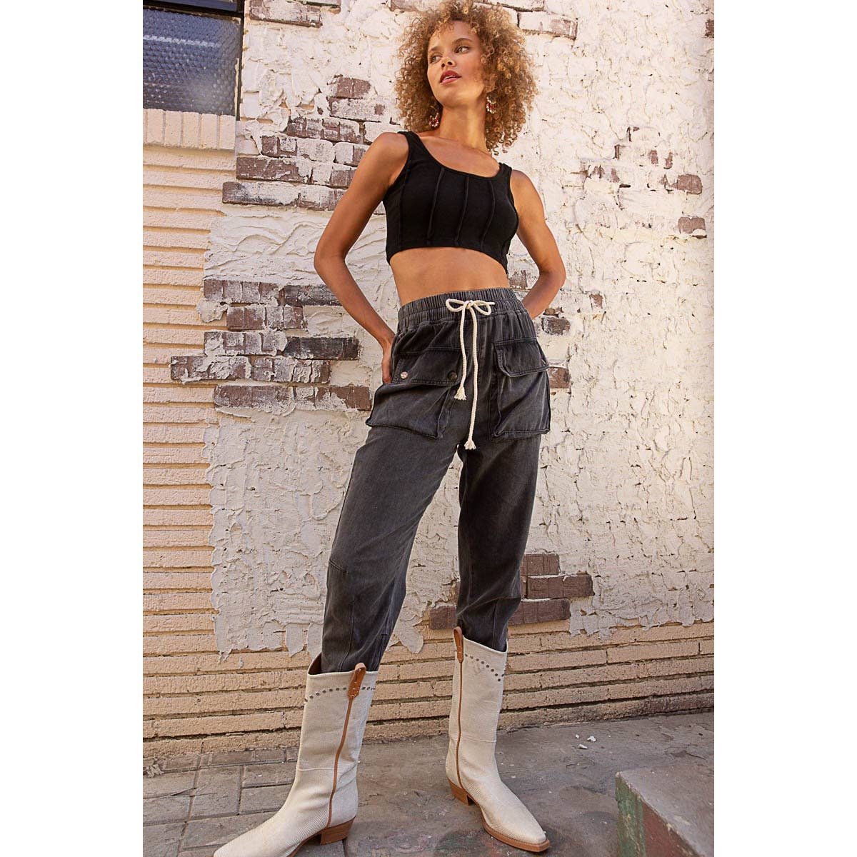 Zipper on leg opening big pockets pants