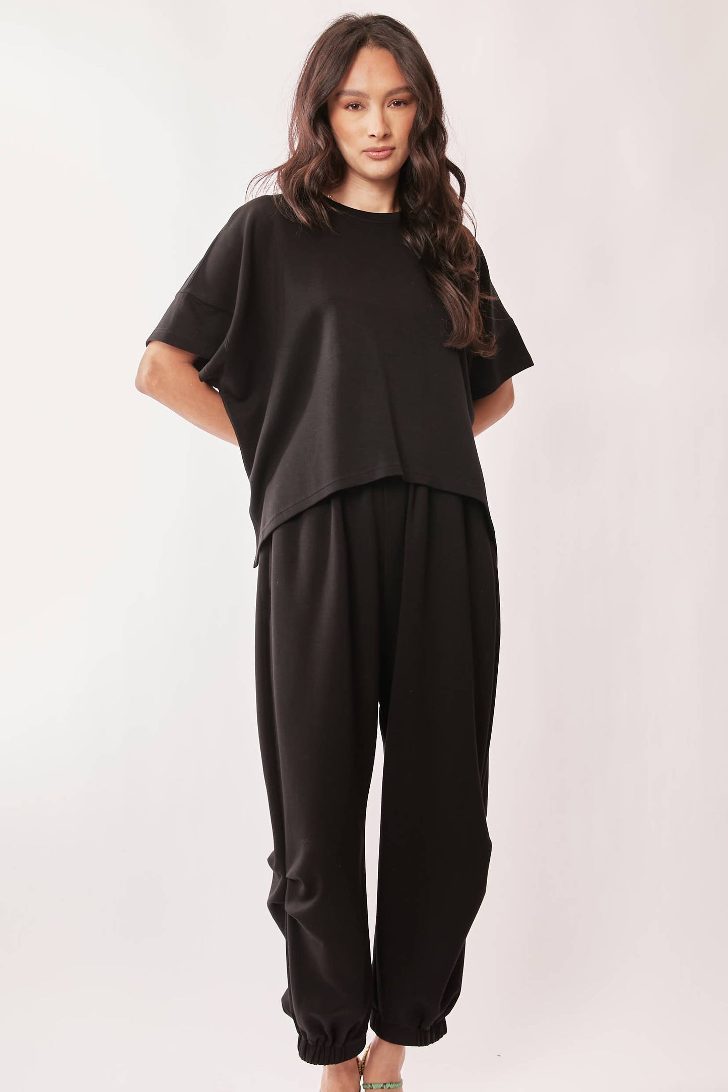 FLOWY TOP WITH ELASTIC WAIST BAND PANTS SET