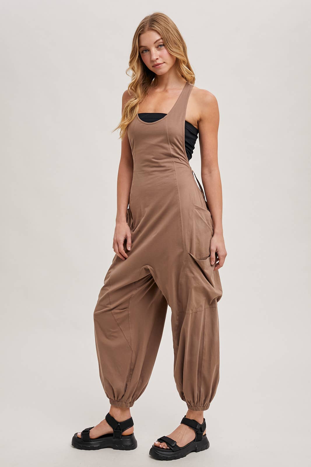 BLUIVY RELAXED FIT JUMPSUIT WITH POCKETS