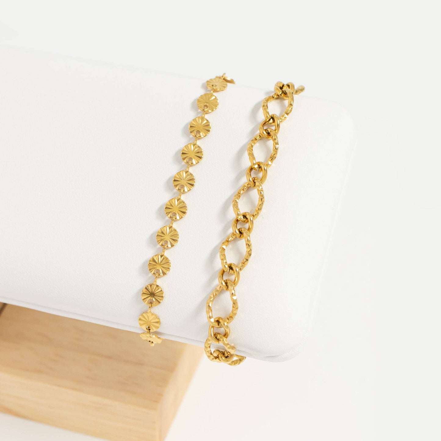 Hammered Oval Chain Bracelet