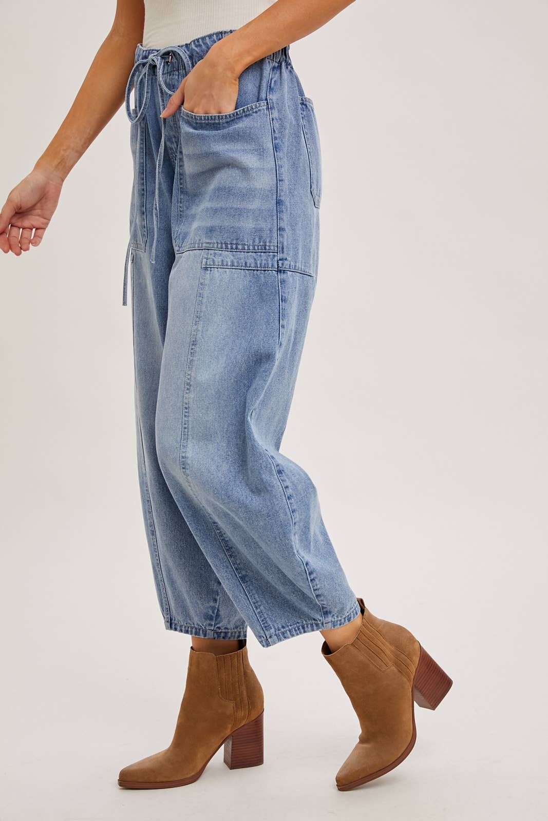 Bluivy DENIM MID-WAIST DRAWSTRINGS BARREL JEANS
