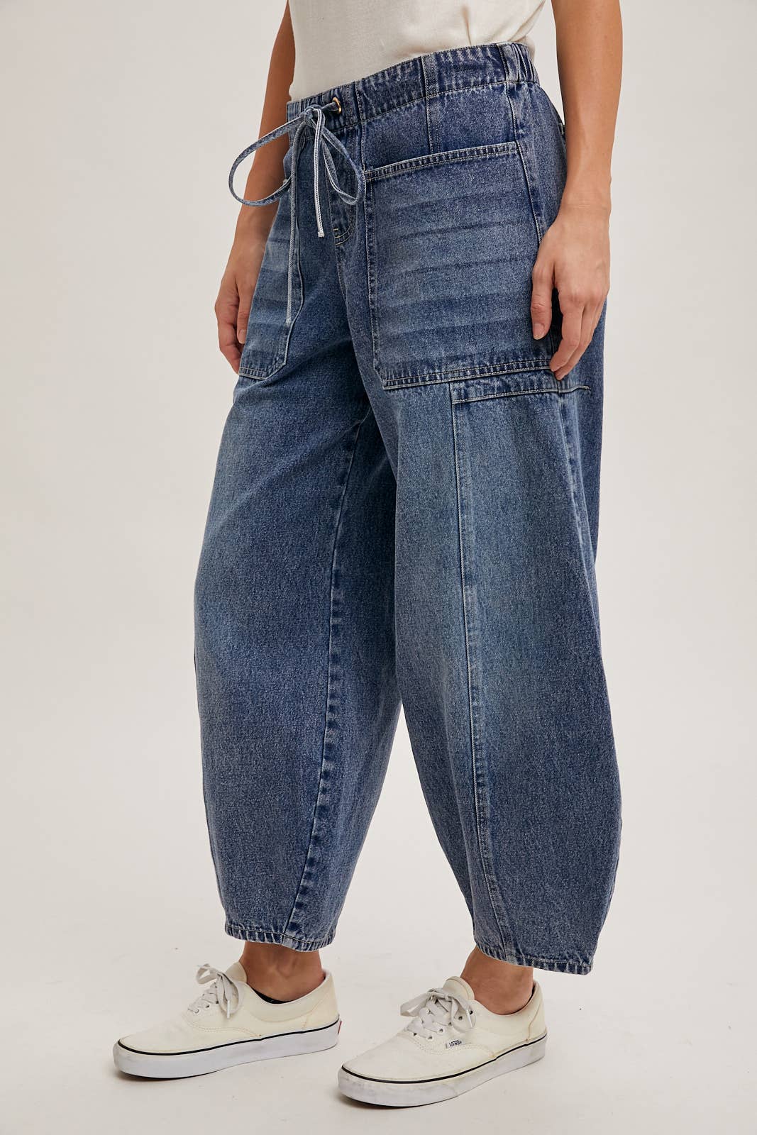 Bluivy DENIM MID-WAIST DRAWSTRINGS BARREL JEANS