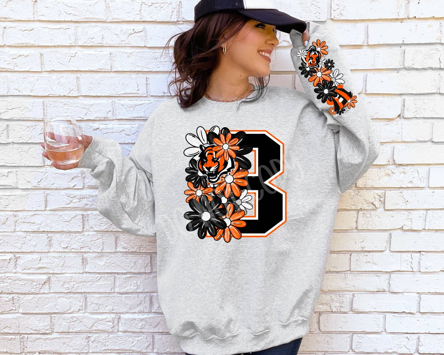 Floral Bengals - Sweatshirt