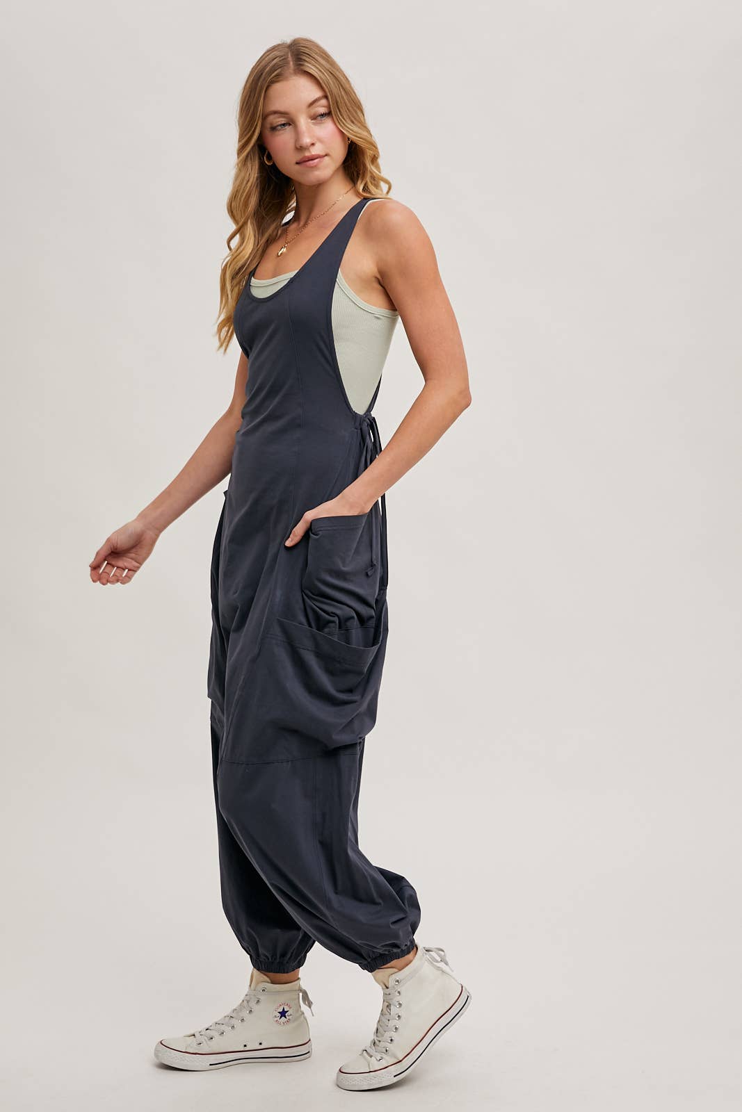 BLUIVY RELAXED FIT JUMPSUIT WITH POCKETS