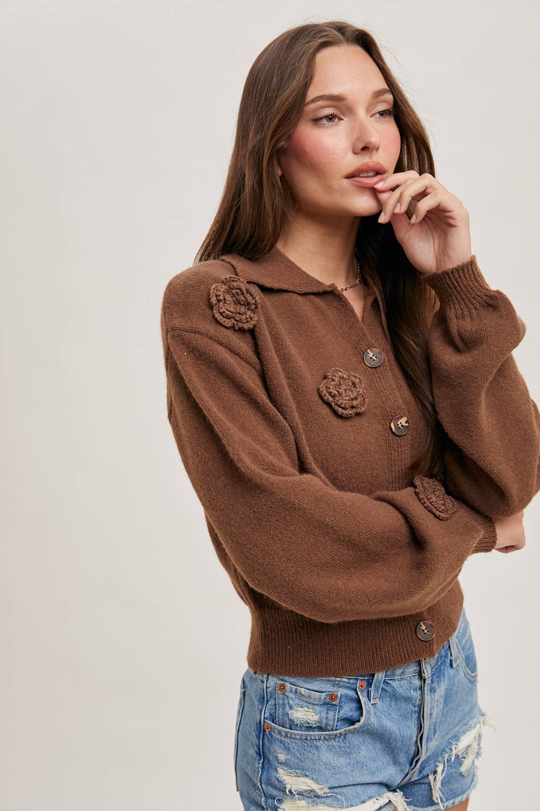 BLUIVY FLORAL EMBROIDERY BUTTON DOWN COLLAR KNIT CARDIGAN