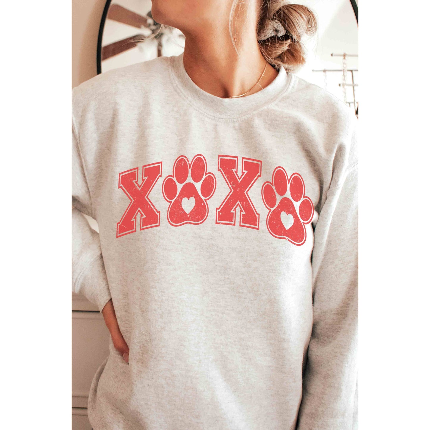 XOXO PAW Graphic Sweatshirt