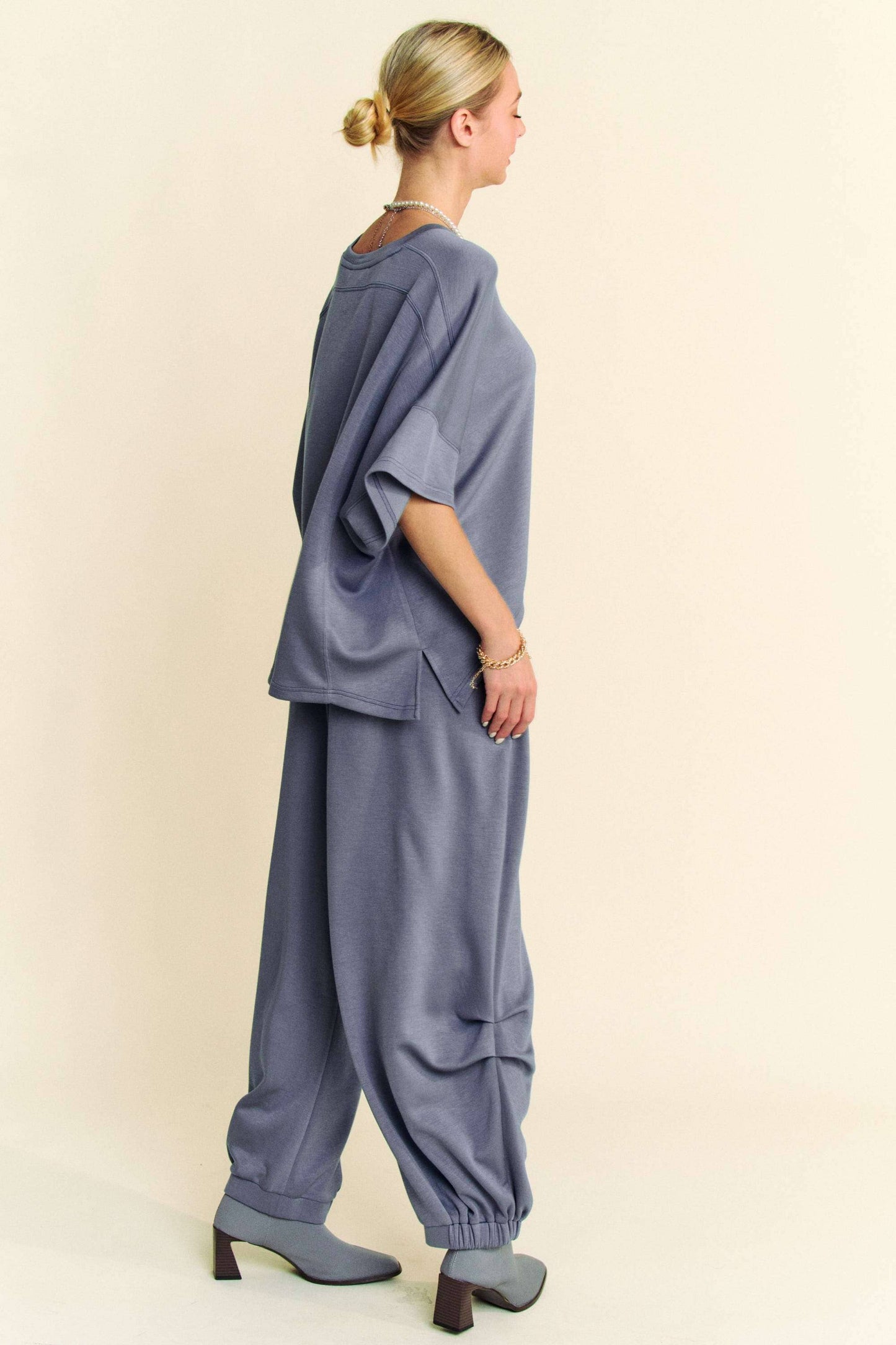 FLOWY TOP WITH ELASTIC WAIST BAND PANTS SET