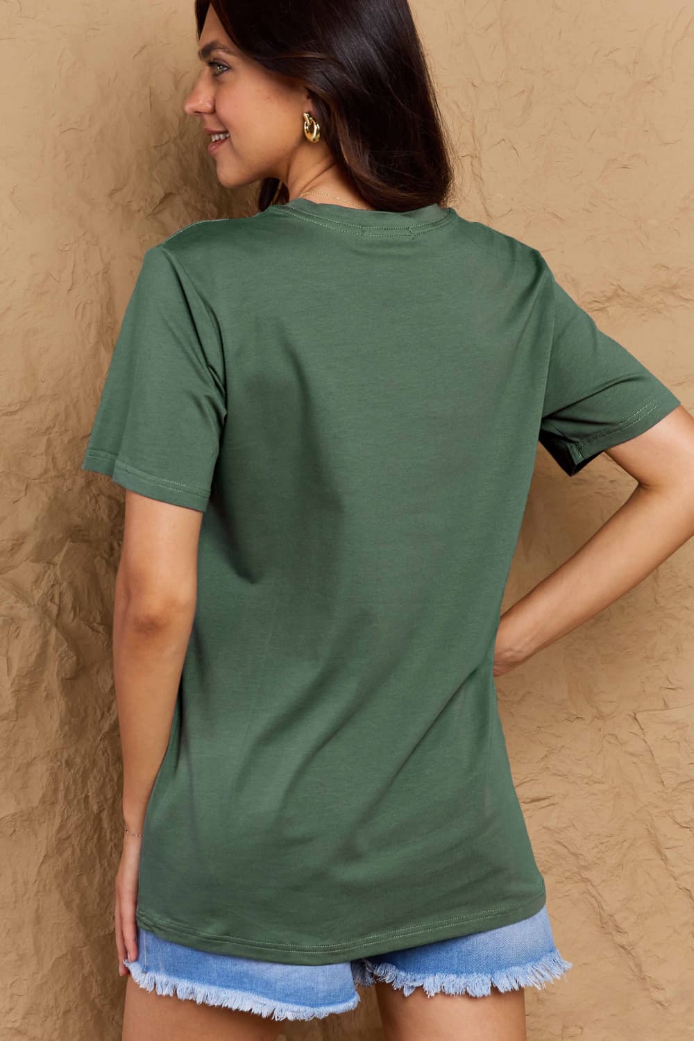 7e789e1fdcec42e7aa9a121d90bb7420-Max