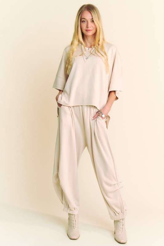 FLOWY TOP WITH ELASTIC WAIST BAND PANTS SET
