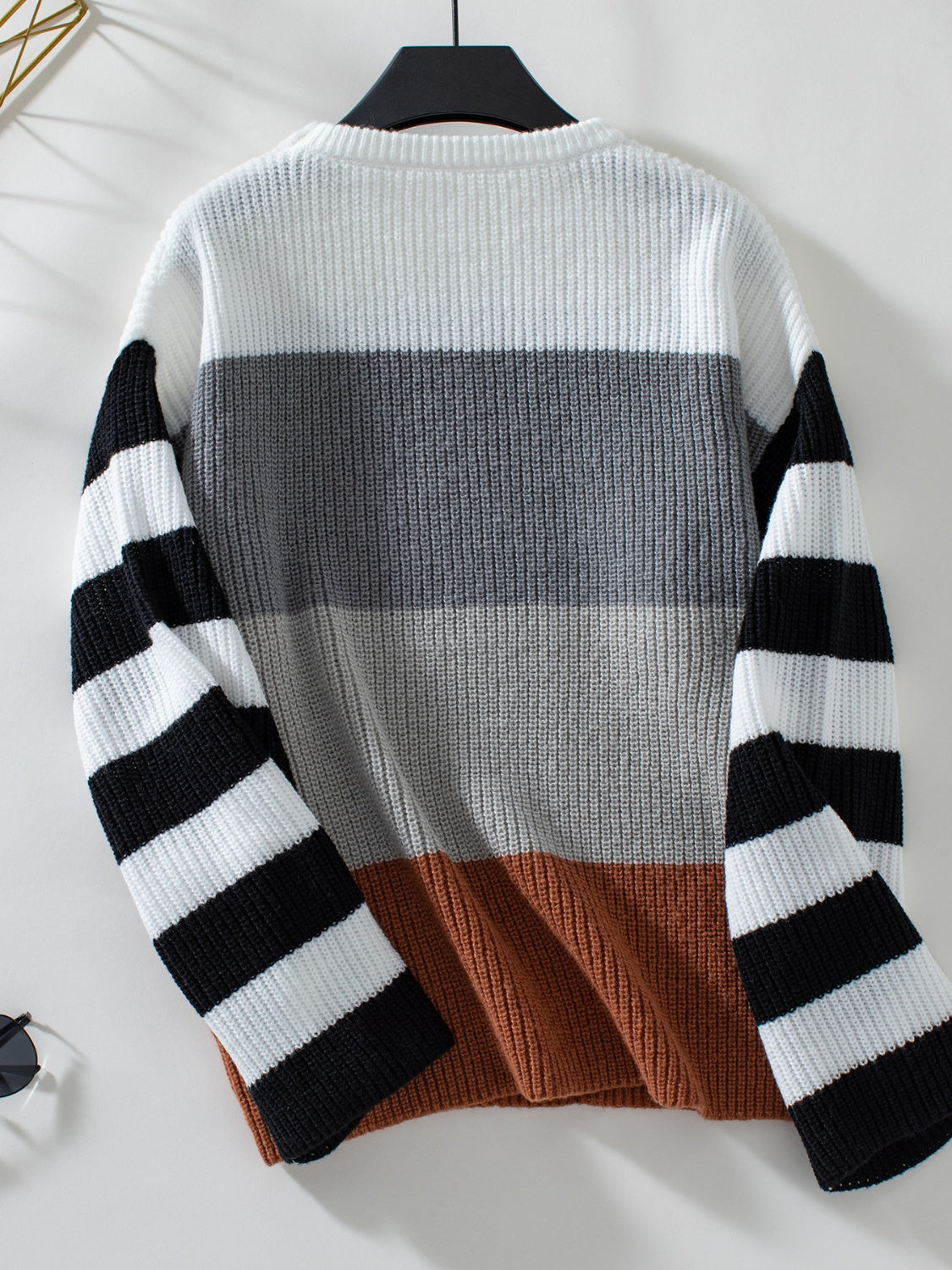 Color Block Round Neck Long Sleeve Sweater