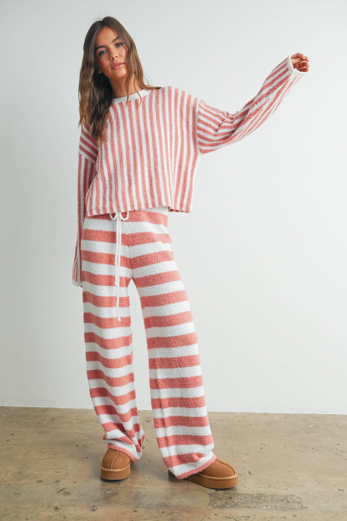 COZY STRIPED ROUND NECK SWEATER - BMW7492