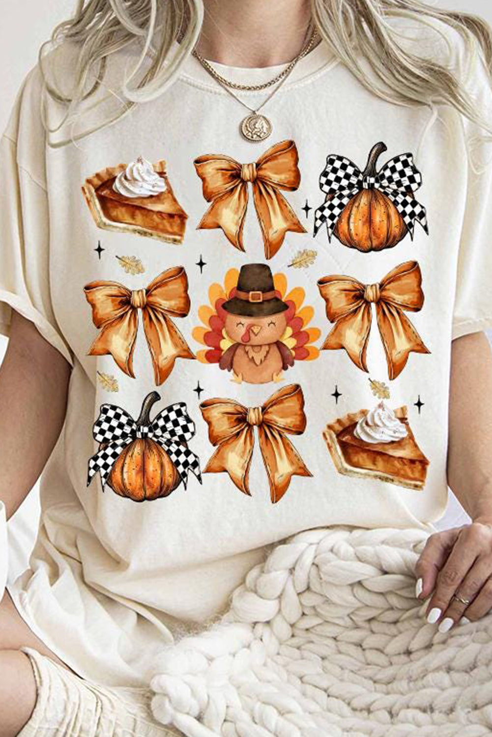 White Bowknot Turkey Graphic Crewneck T Shirt